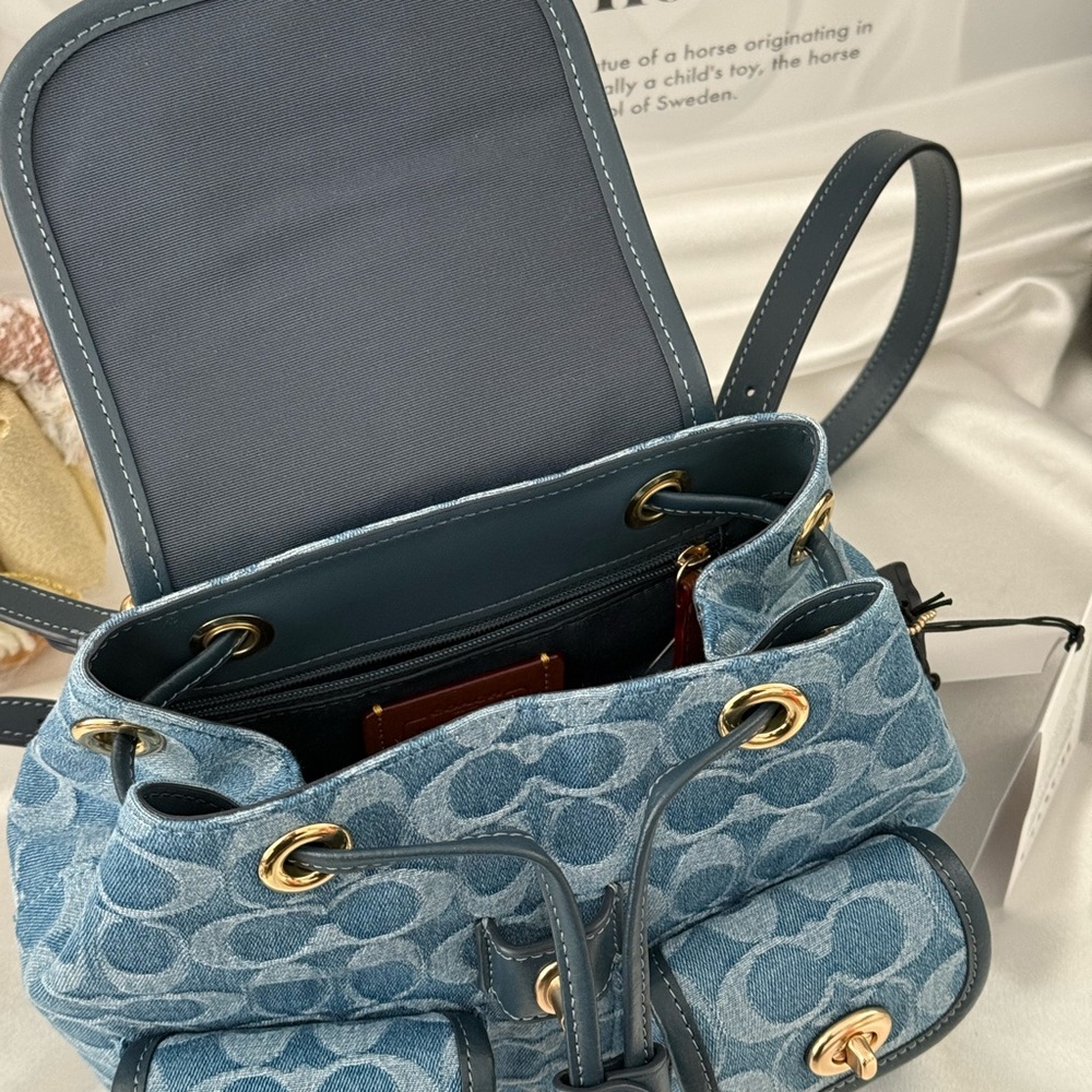 coach Hadley Backpack In Signature Denim - Picture 8 of 11